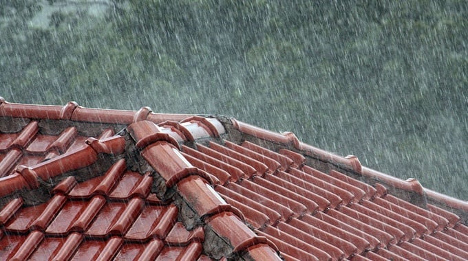 Can a roofing service help with emergency repairs?
