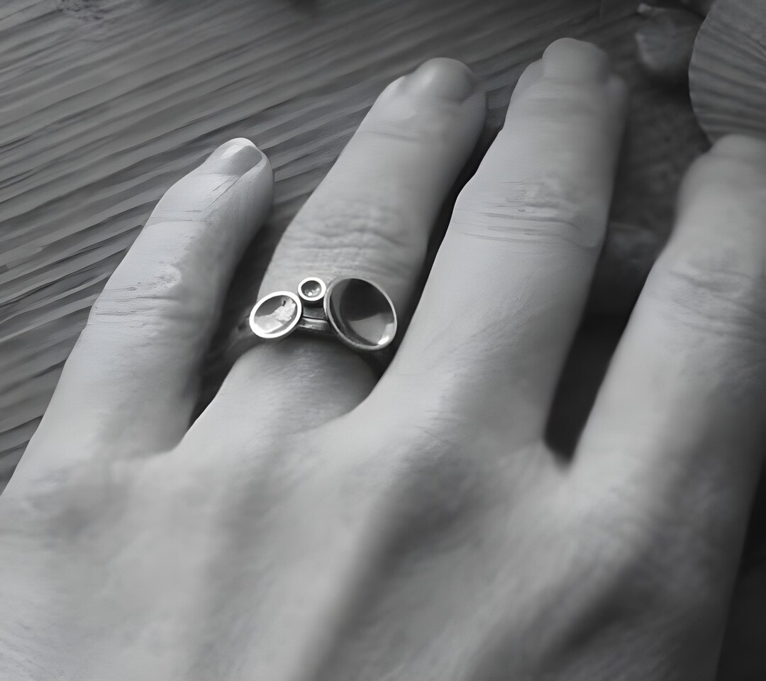 Symbols of Sentiment: Sterling Silver Rings as Heartfelt, Lasting Gifts