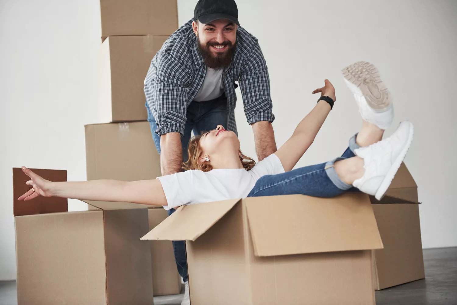 What Makes A Packing Service Suitable For Fragile Household Items